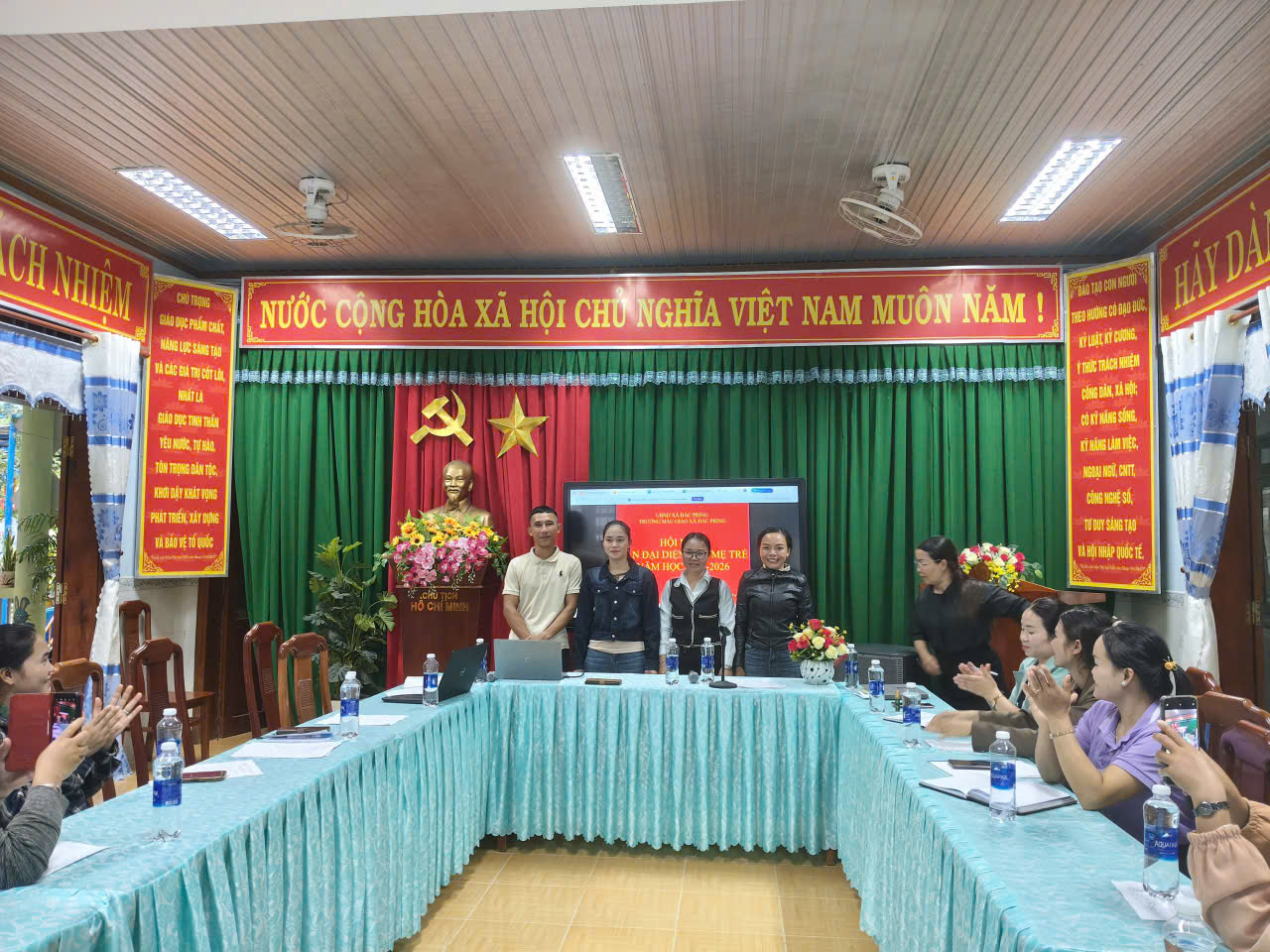 z7054863640164 eeea7ecf4f272628ebb7f28f06a21ff9