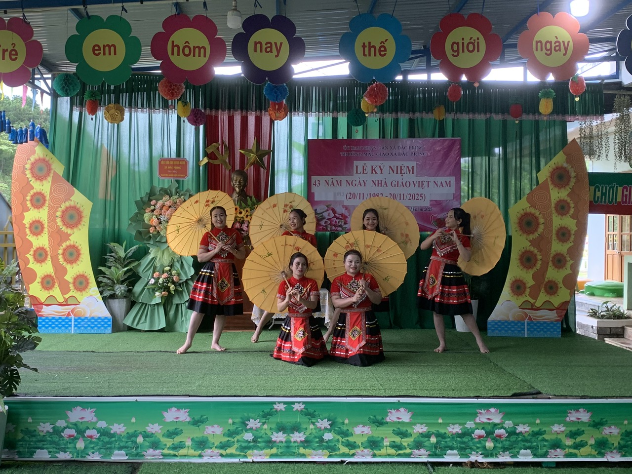 z7242795496373 f520f5884ff9d943243dbaaa453db7ec